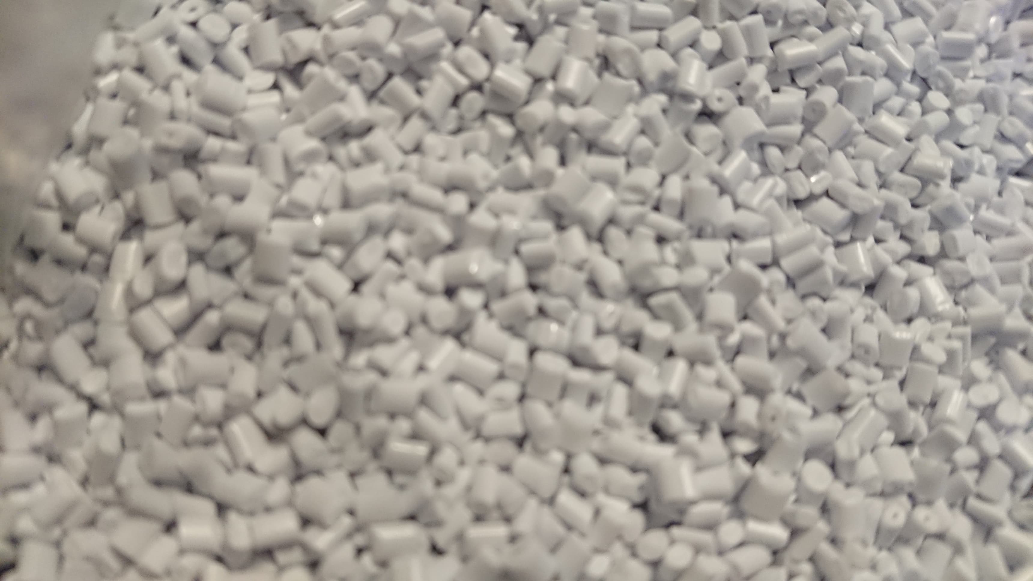 HIPS 再生樹脂ペレット