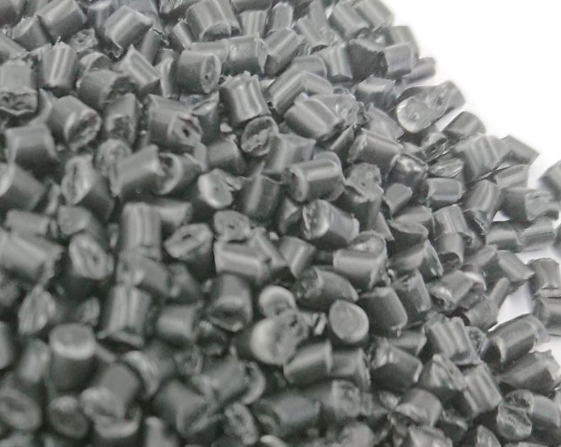 PP黒再生ペレット　パレット向け