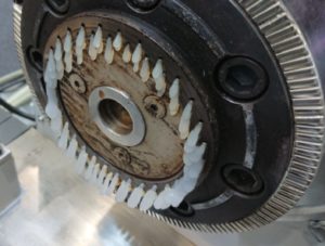 ダイスから出てきた樹脂