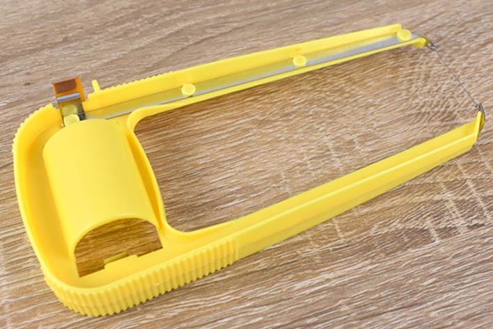 ダイソー「単2型電池式 発泡スチロールカッター」