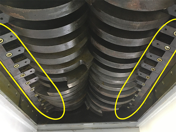 交換容易なカートリッジ式スクレーパー